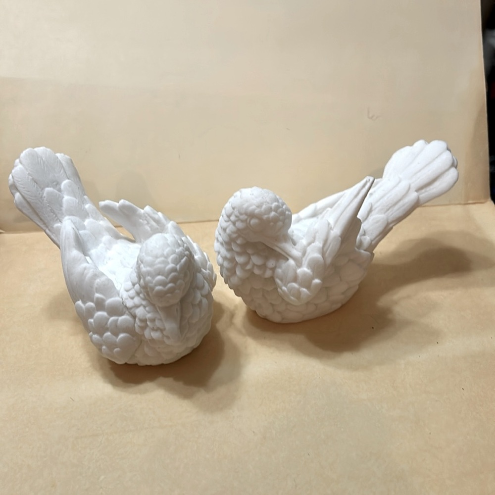 One pair of Alabaster Love Birds/DoveSculpture.